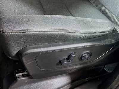 2020 RAM 1500 Big Horn Crew Cab 4x4 5'7" Box