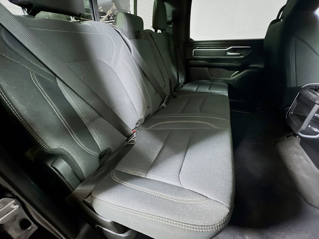 2020 RAM 1500 Big Horn Crew Cab 4x4 5'7" Box