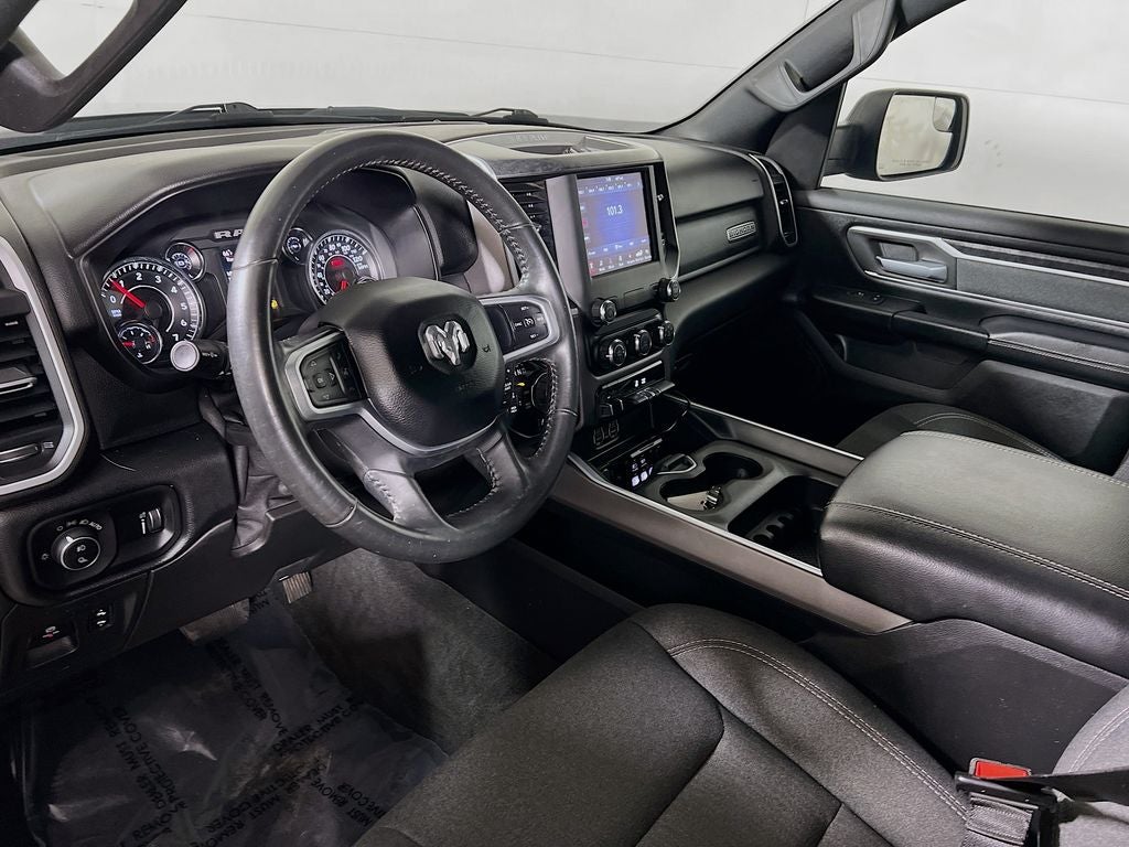 2020 RAM 1500 Big Horn Crew Cab 4x4 5'7" Box