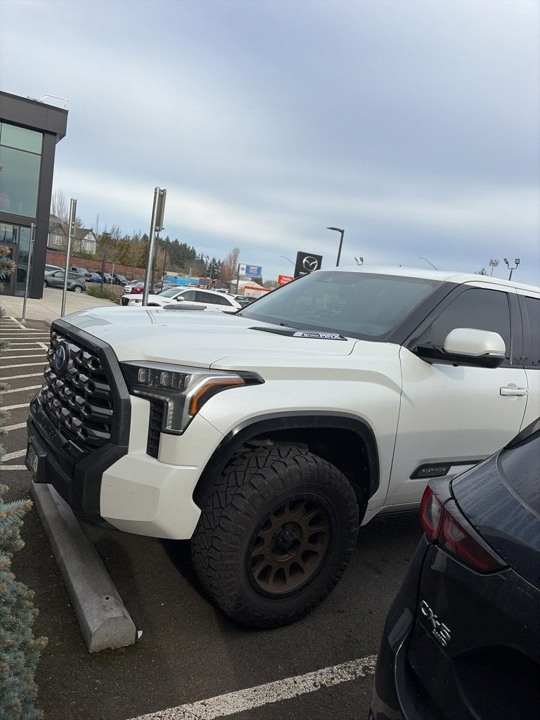 2023 Toyota Tundra Hybrid Platinum