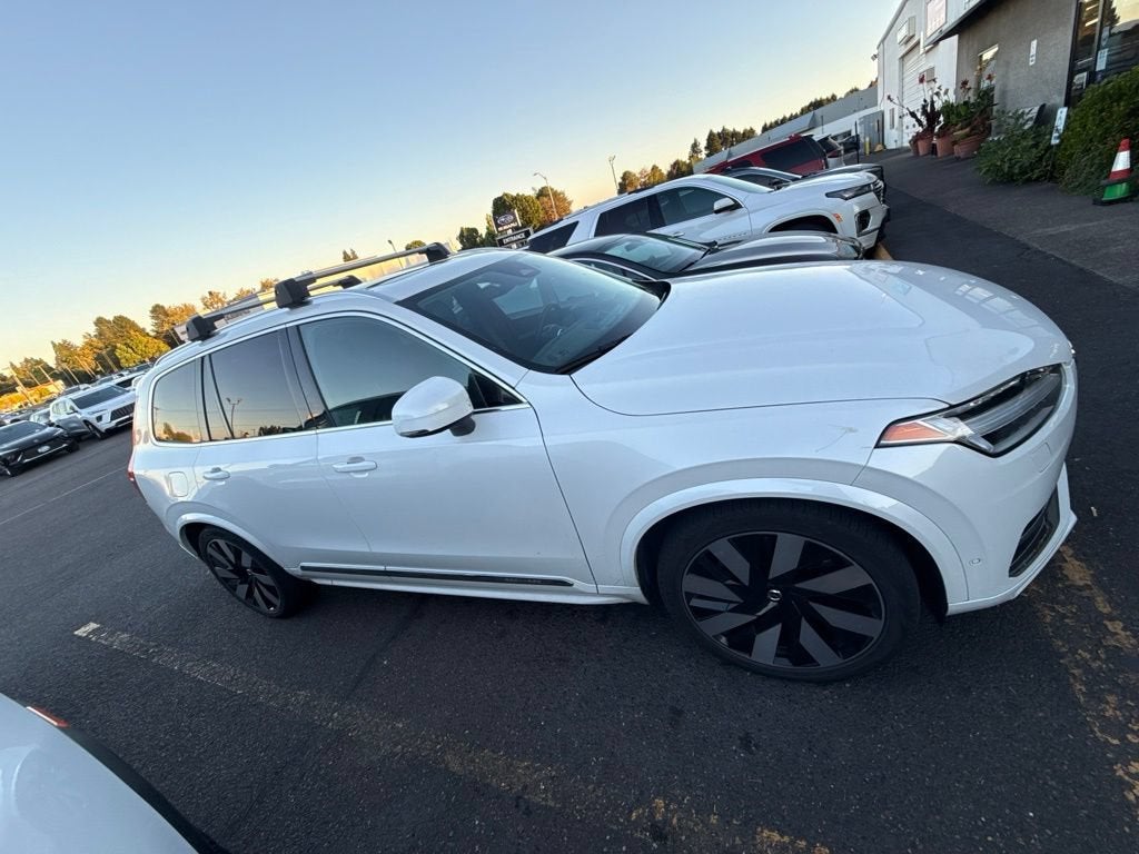 2023 Volvo XC90 Recharge Plug-In Hybrid T8 Ultimate Bright Theme 7-Seater