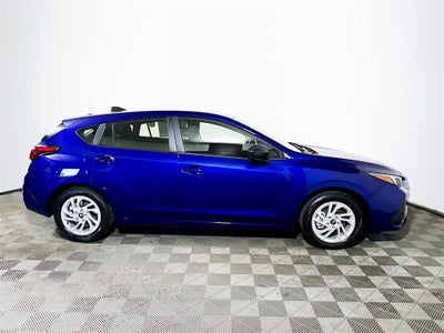 2025 Subaru IMPREZA Base