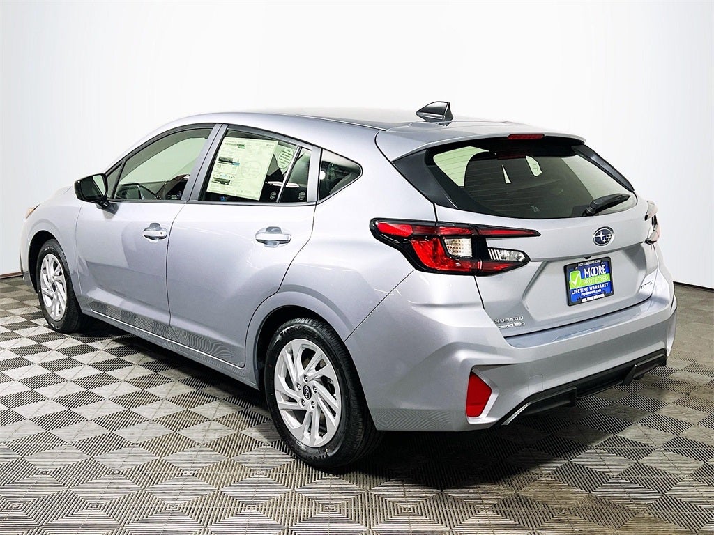 2025 Subaru IMPREZA Base