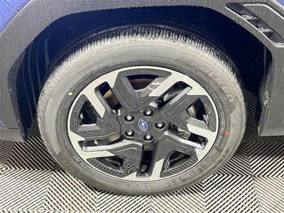 2025 Subaru FORESTER Limited Hybrid