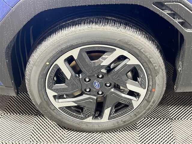 2025 Subaru FORESTER Limited Hybrid