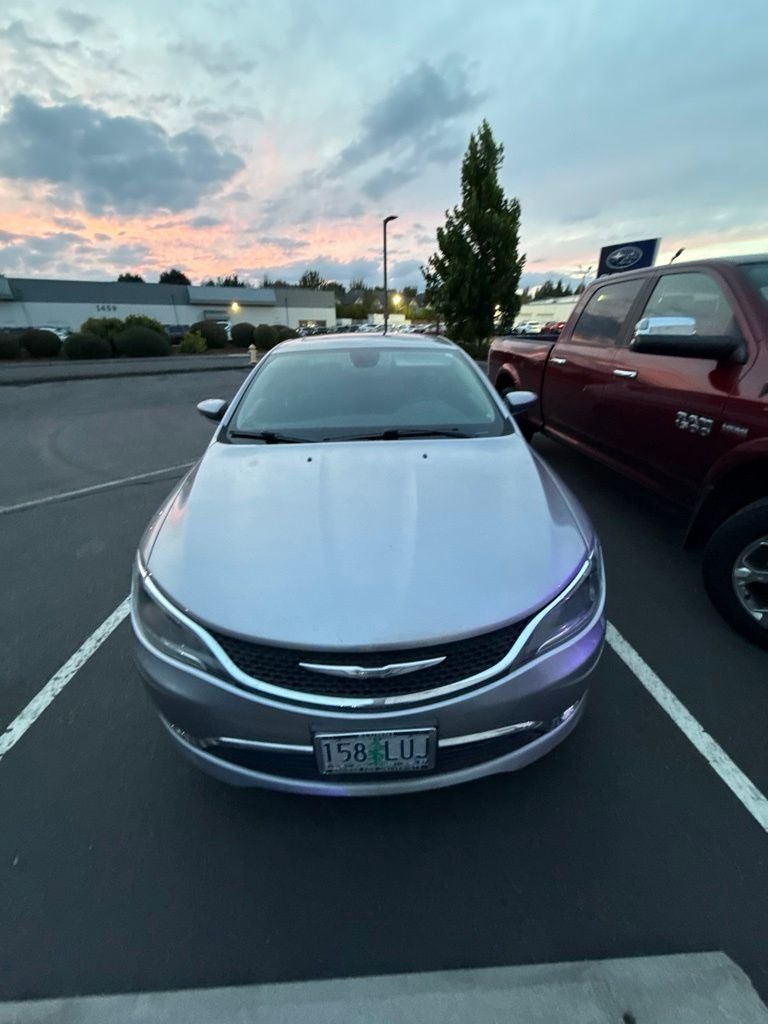 2016 Chrysler 200 Limited
