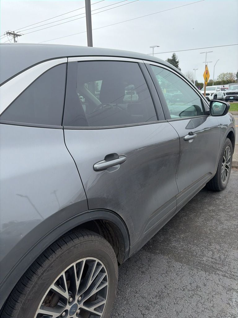 2022 Ford Escape Plug-In Hybrid SE