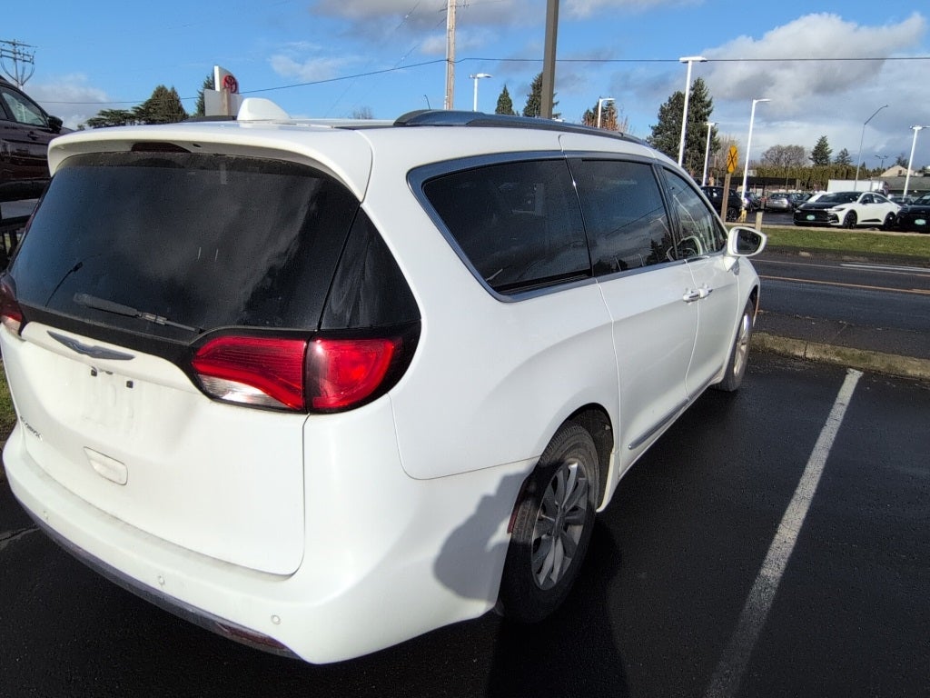 2018 Chrysler Pacifica Touring L