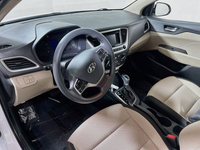 2020 Hyundai Accent SE