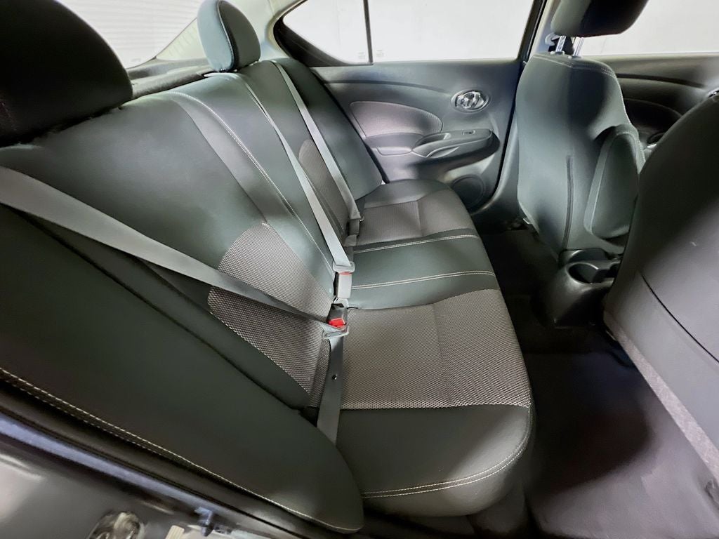 2017 Nissan Versa 1.6 SV