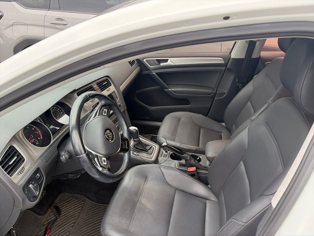2015 Volkswagen Golf TSI SE 4-Door