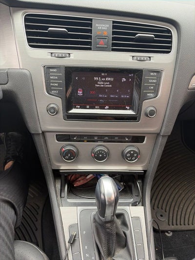 2015 Volkswagen Golf TSI SE 4-Door