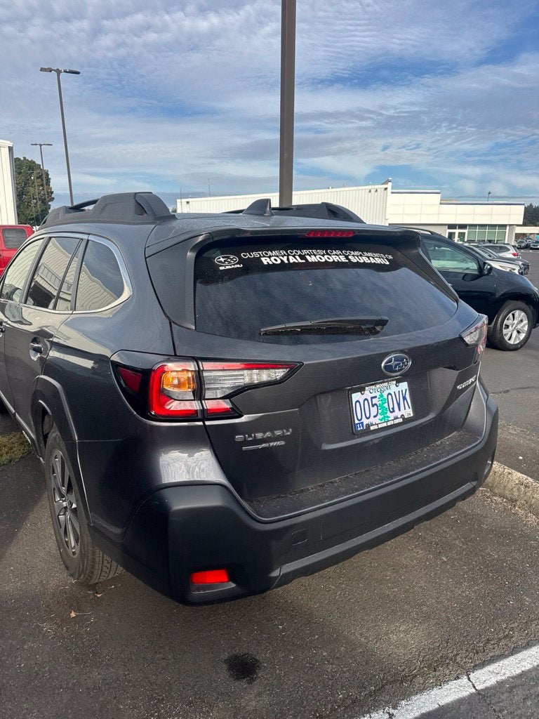 2025 Subaru Outback Premium