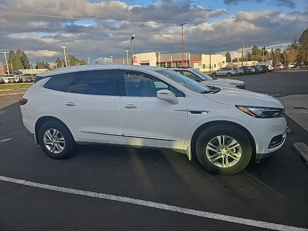 2021 Buick Enclave Essence