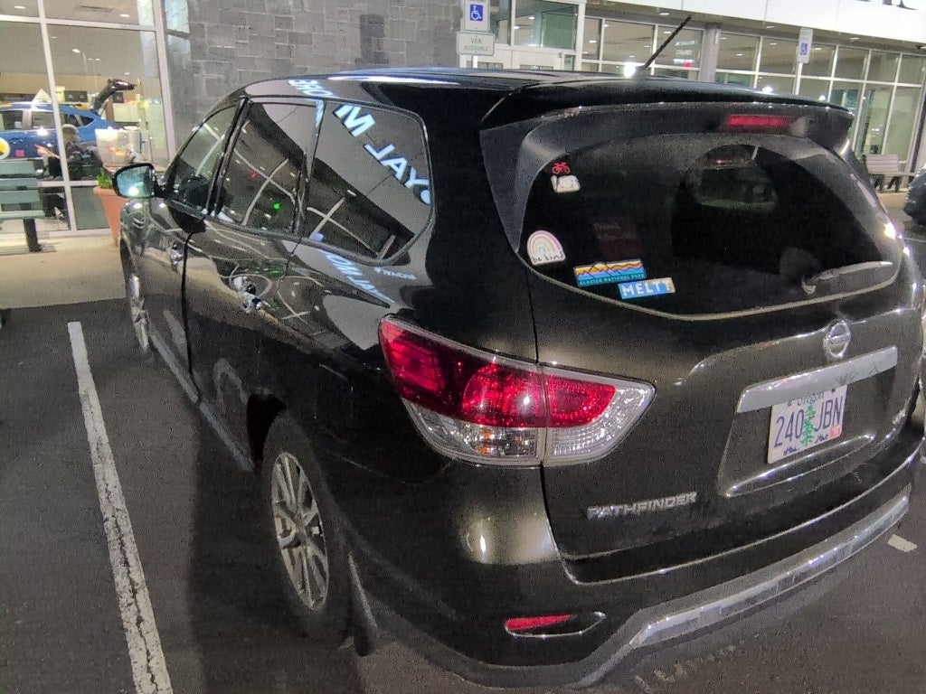 2015 Nissan Pathfinder S