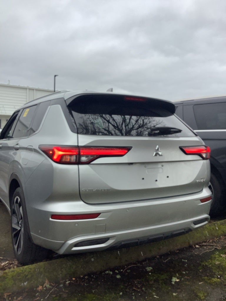 2023 Mitsubishi Outlander PHEV SEL
