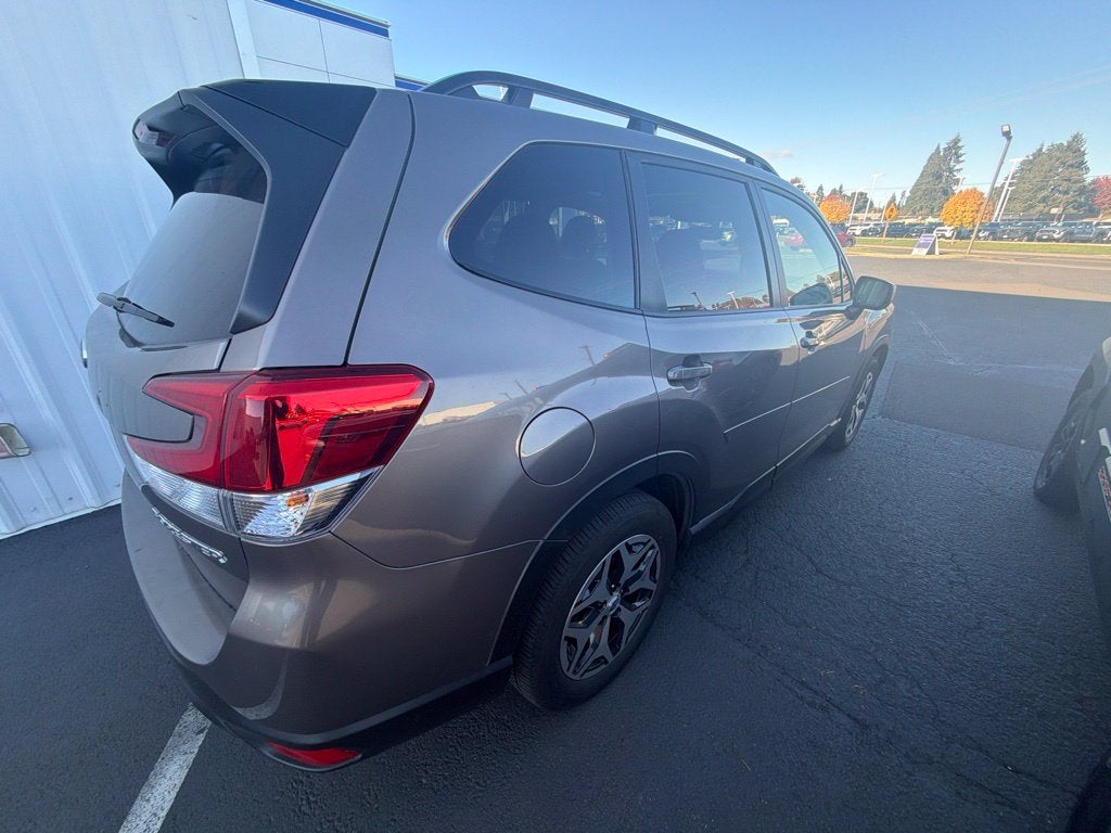 2024 Subaru Forester Premium