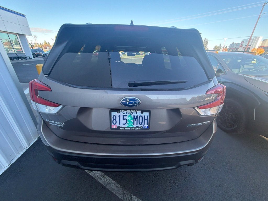 2024 Subaru Forester Premium