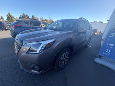2024 Subaru Forester Premium