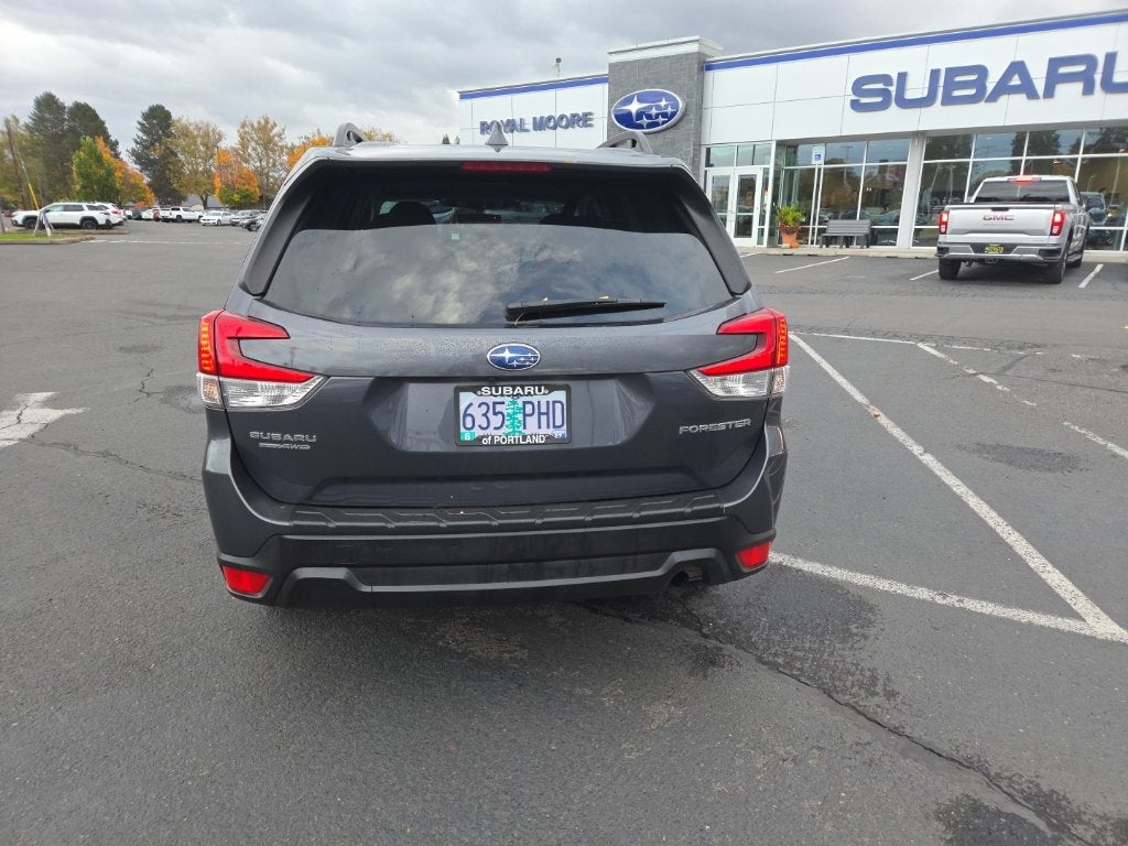 2023 Subaru Forester Premium