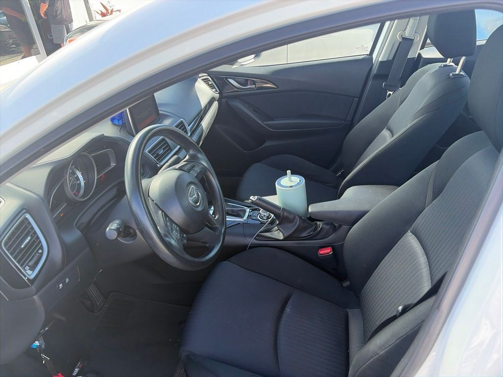 2016 Mazda Mazda3 i Sport
