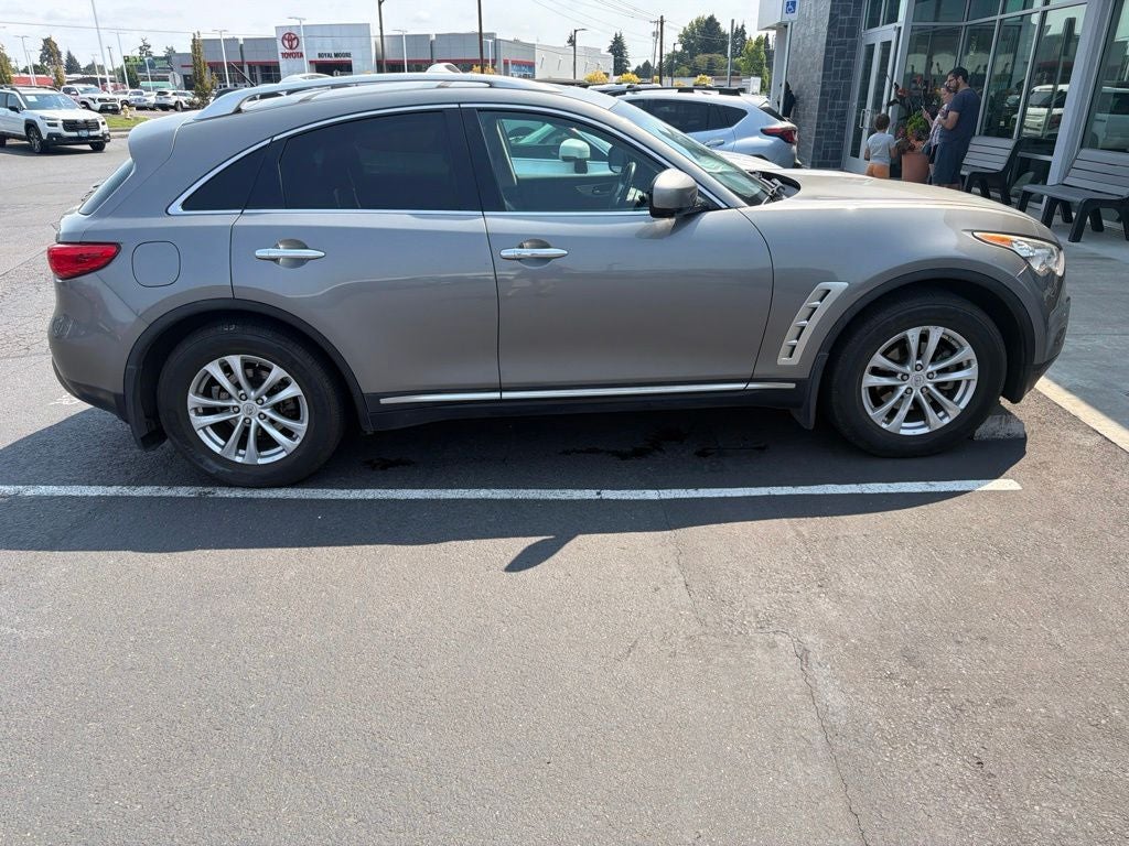 2009 INFINITI FX35 Base
