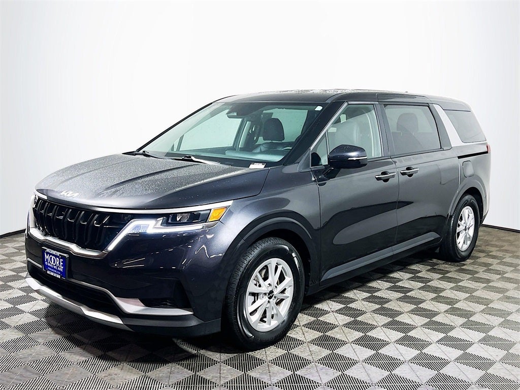 2024 Kia Carnival LX
