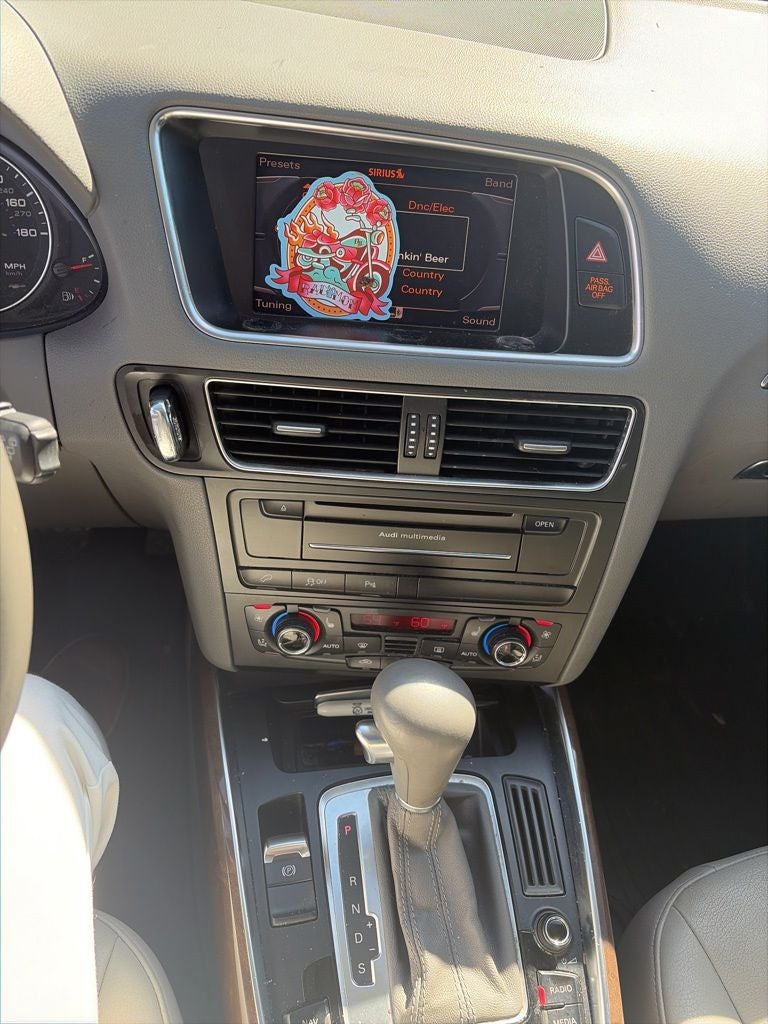 2011 Audi Q5 2.0T Premium quattro
