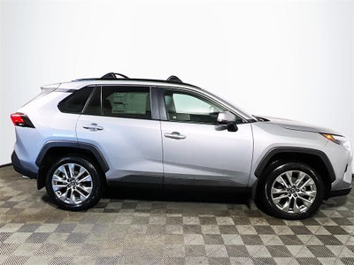 2025 Toyota RAV4 XLE Premium