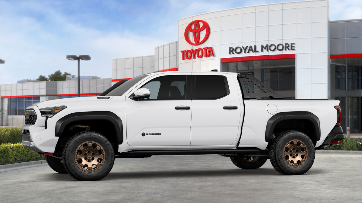 2026 Toyota Tacoma i-FORCE MAX Trailhunter