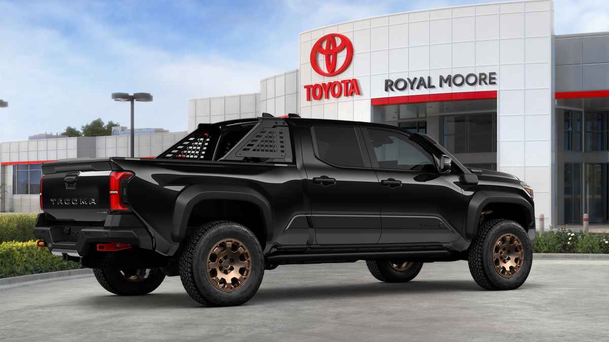 2026 Toyota Tacoma i-FORCE MAX Trailhunter