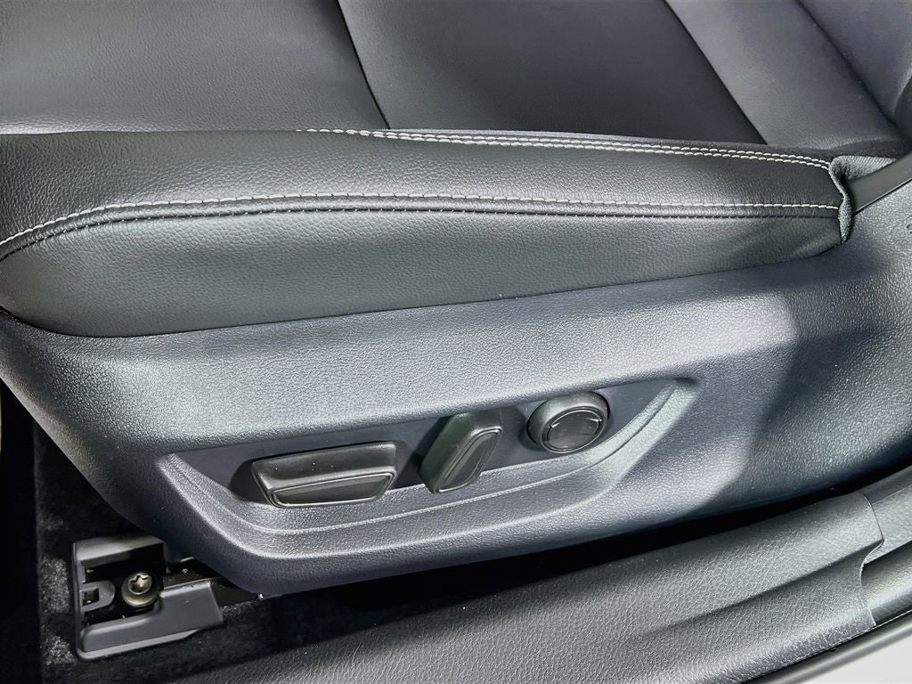2026 Toyota Camry SE Nightshade S