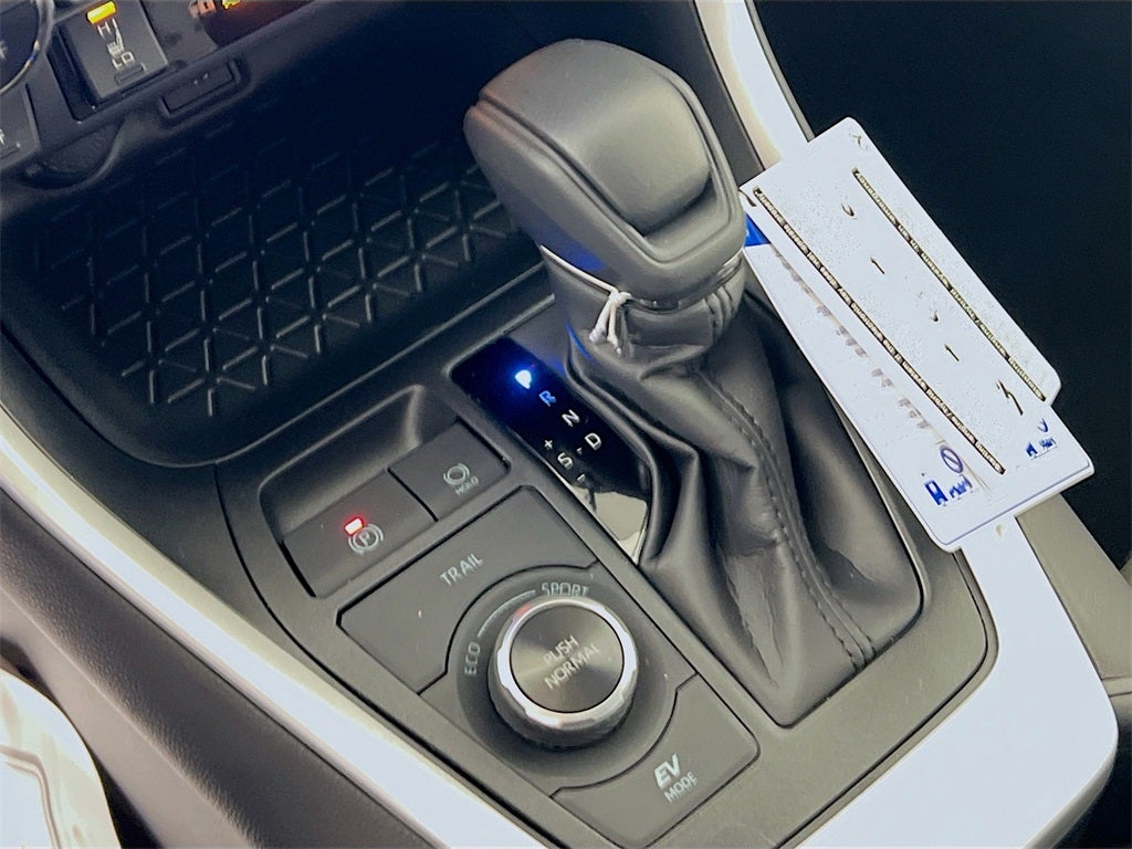 2025 Toyota RAV4 Hybrid Hybrid XLE