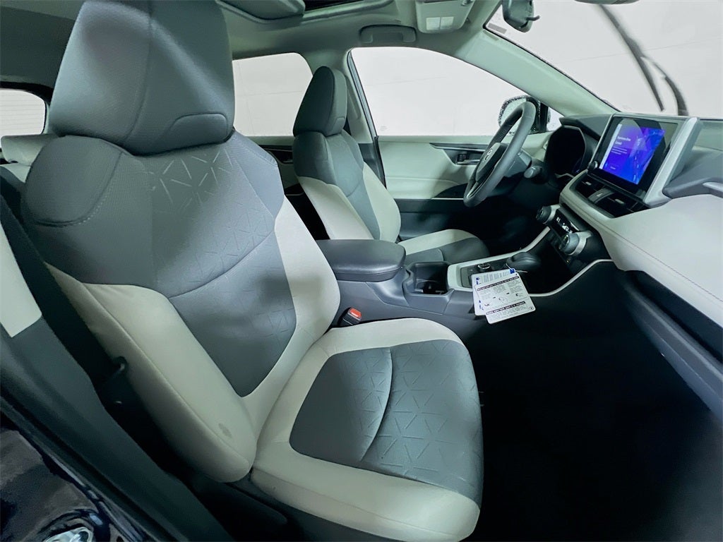 2025 Toyota RAV4 Hybrid Hybrid XLE