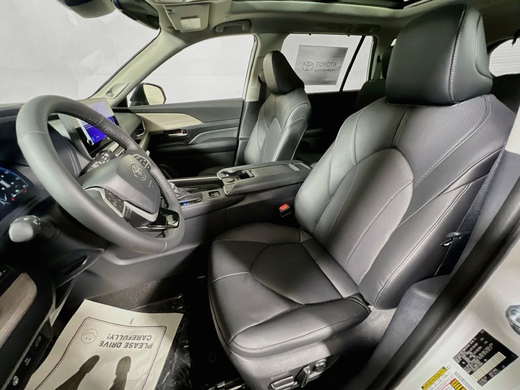 2026 Toyota Grand Highlander Hybrid Limited S