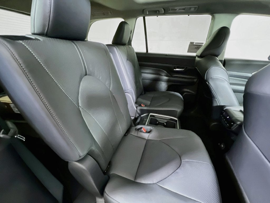 2026 Toyota Grand Highlander Hybrid Limited S