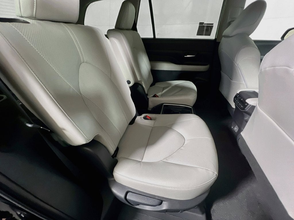 2026 Toyota Grand Highlander Hybrid Limited S