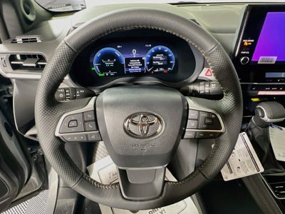 2026 Toyota Sienna Woodland Edition S