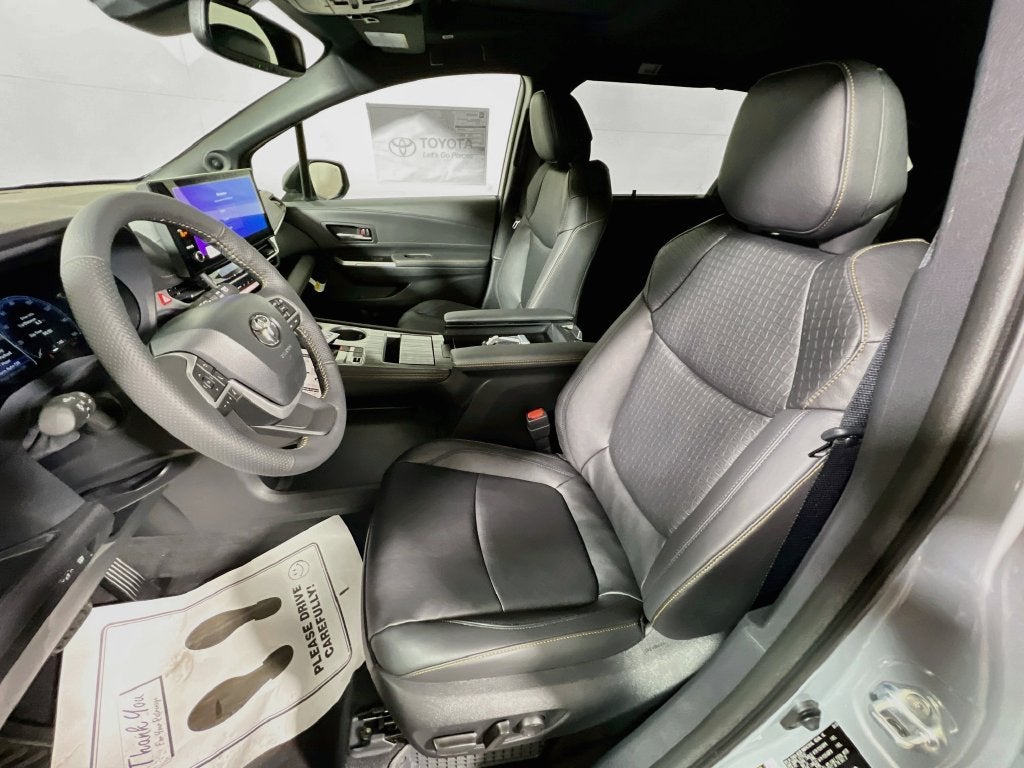 2026 Toyota Sienna Woodland Edition S