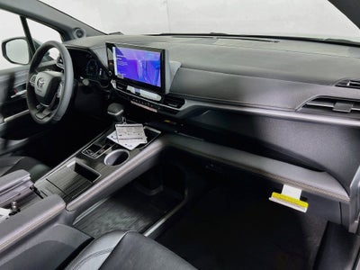2026 Toyota Sienna Woodland Edition S