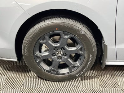 2026 Toyota Sienna Woodland Edition S