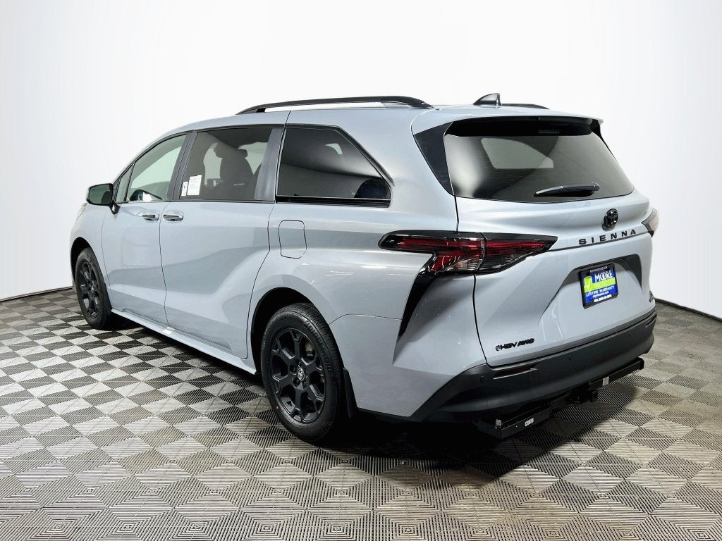 2026 Toyota Sienna Woodland Edition S