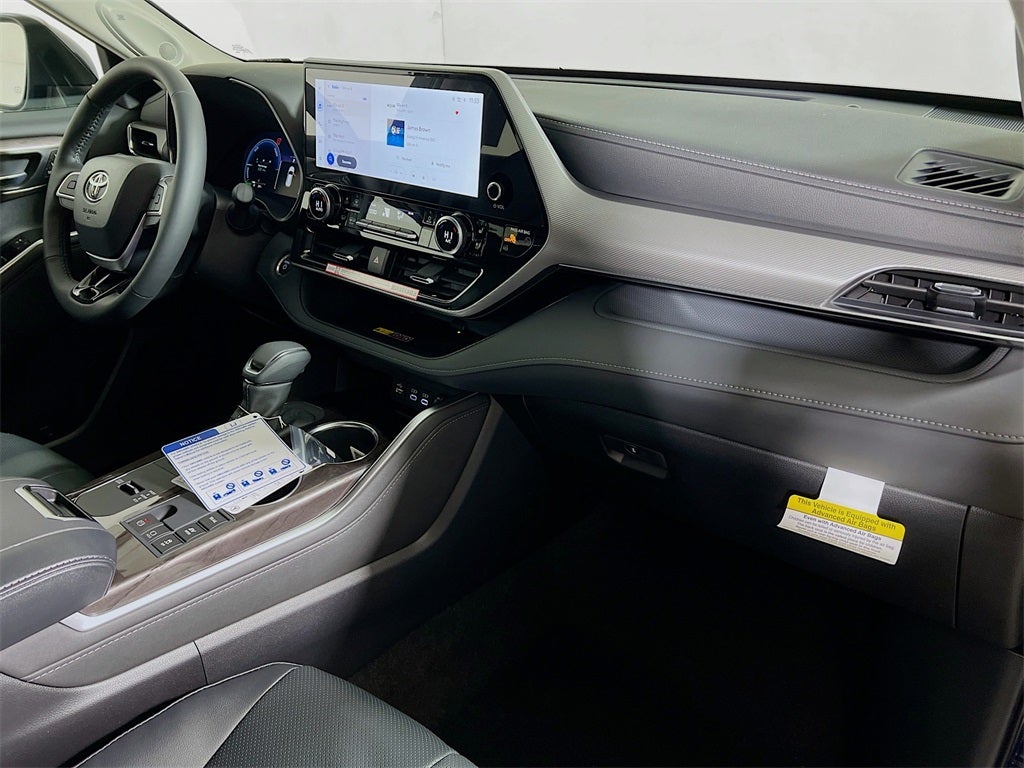 2026 Toyota Highlander Hybrid Platinum S