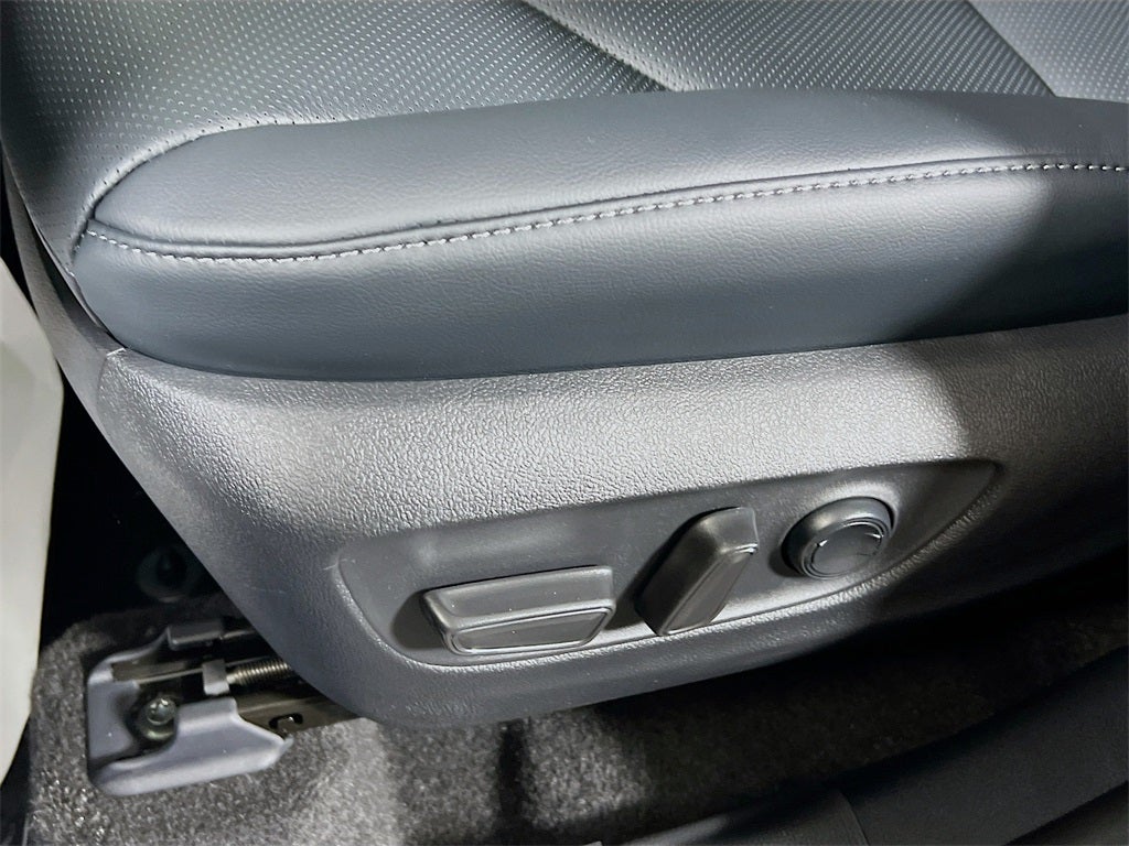 2026 Toyota Highlander Hybrid Hybrid Platinum