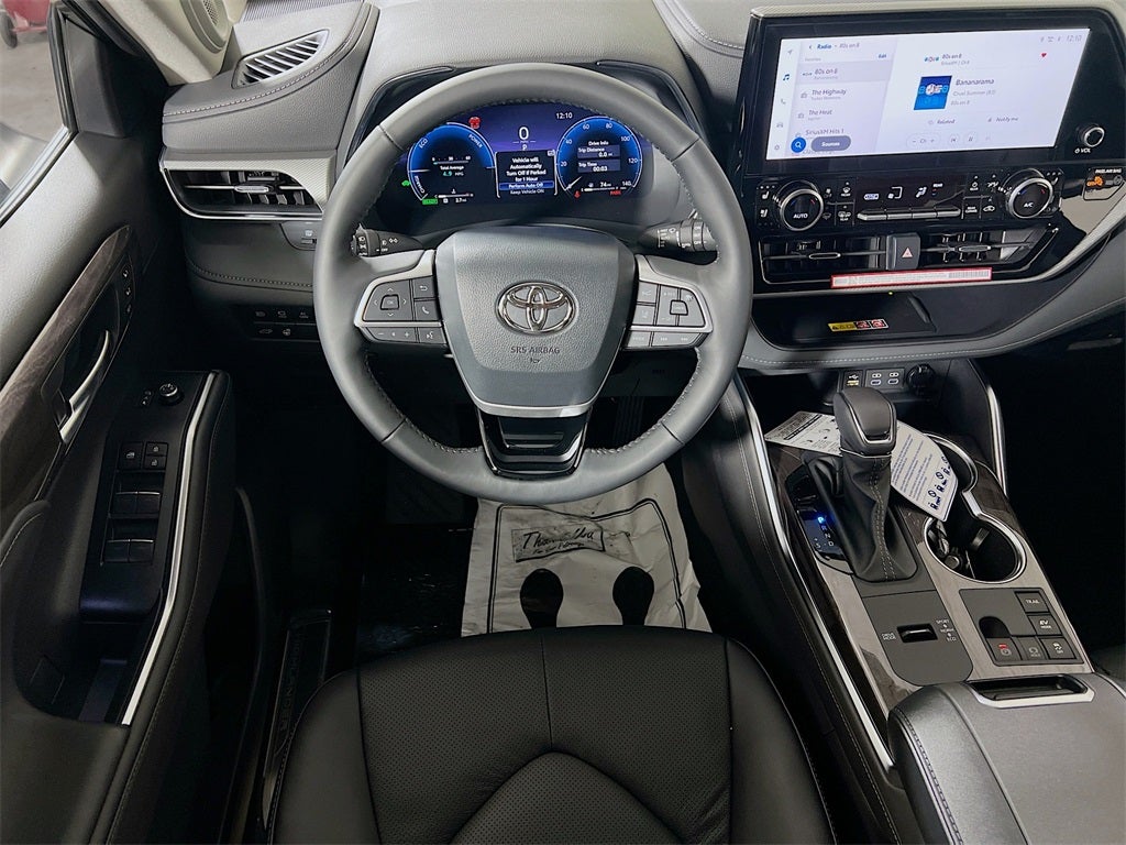 2026 Toyota Highlander Hybrid Hybrid Platinum