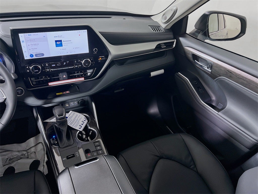 2026 Toyota Highlander Hybrid Hybrid Platinum