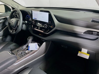 2026 Toyota Highlander Hybrid Platinum S