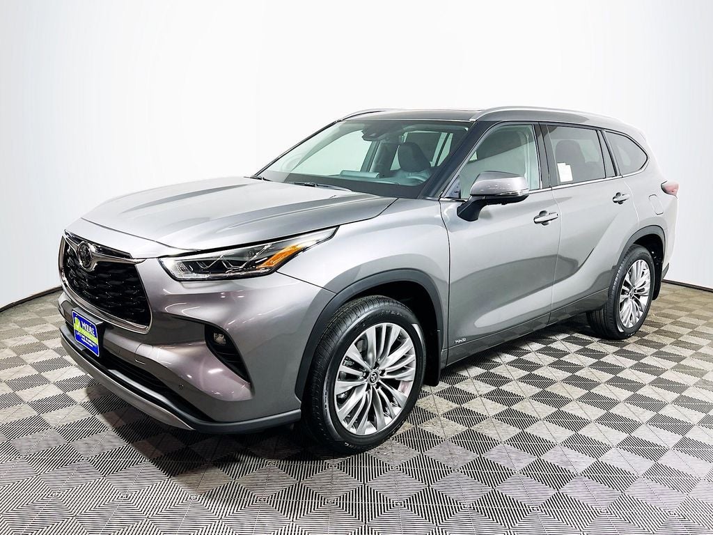 2026 Toyota Highlander Hybrid Platinum S