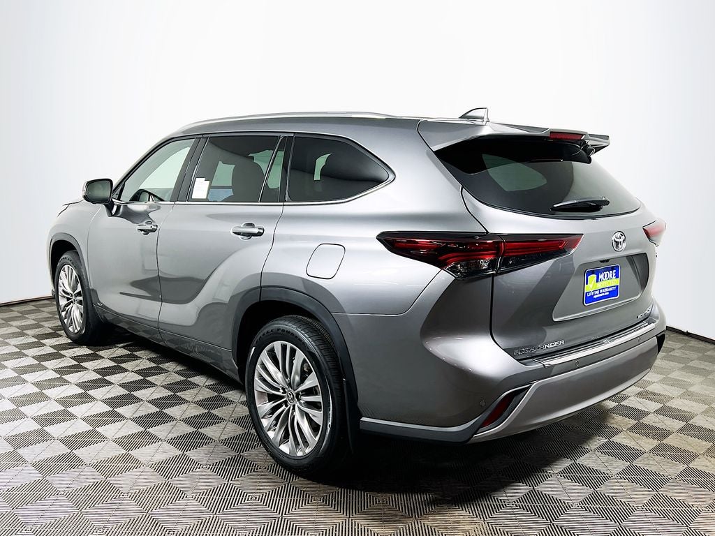 2026 Toyota Highlander Hybrid Platinum S