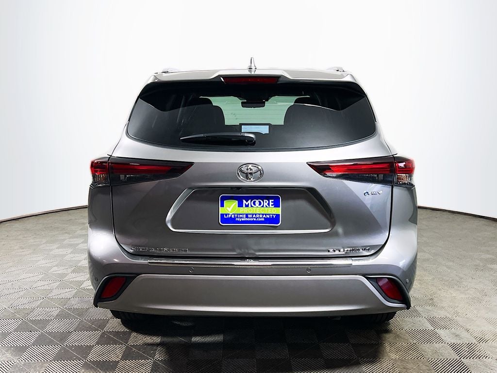 2026 Toyota Highlander Hybrid Platinum S